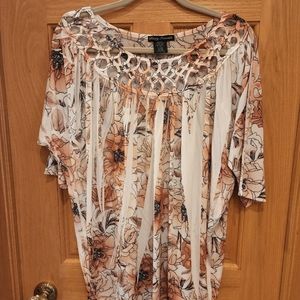 Flowy Lattice Top